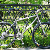 titanium MTB bike foto